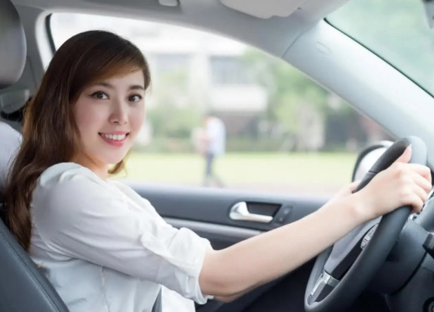 Kinh nghiệm lái xe cho tài mới: 28 khẩu quyết cần nằm lòng Kinh nghiệm lái xe cho tài mới: 28 khẩu quyết cần nằm lòng